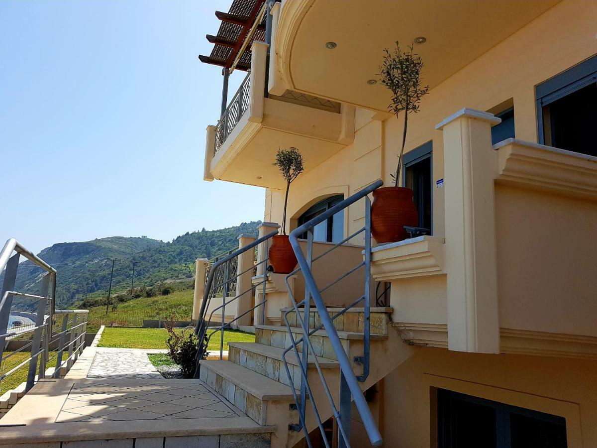 Villa Serafeim Kími Buitenkant foto
