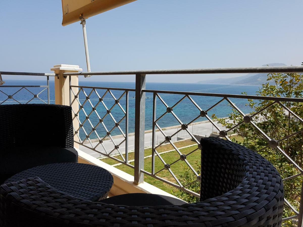 Villa Serafeim Kími Buitenkant foto